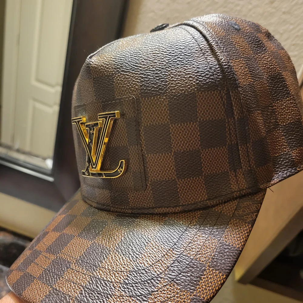 Louis Vuitton Brown Checkered Cap - Picture 12 of 12
